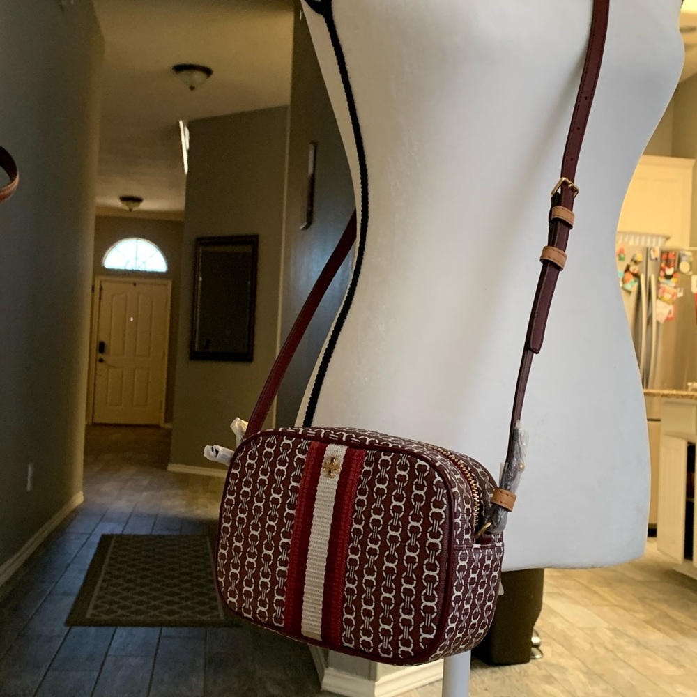 Beautiful new Tory Burch crossbody ♥️ - Picture 7 of 8